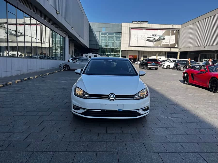 Volkswagen golf