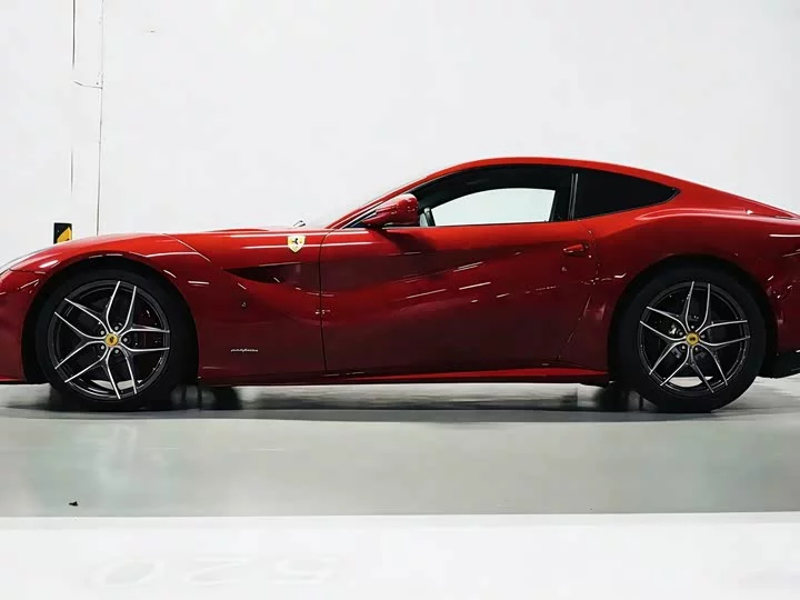 ferrari F12berlinetta