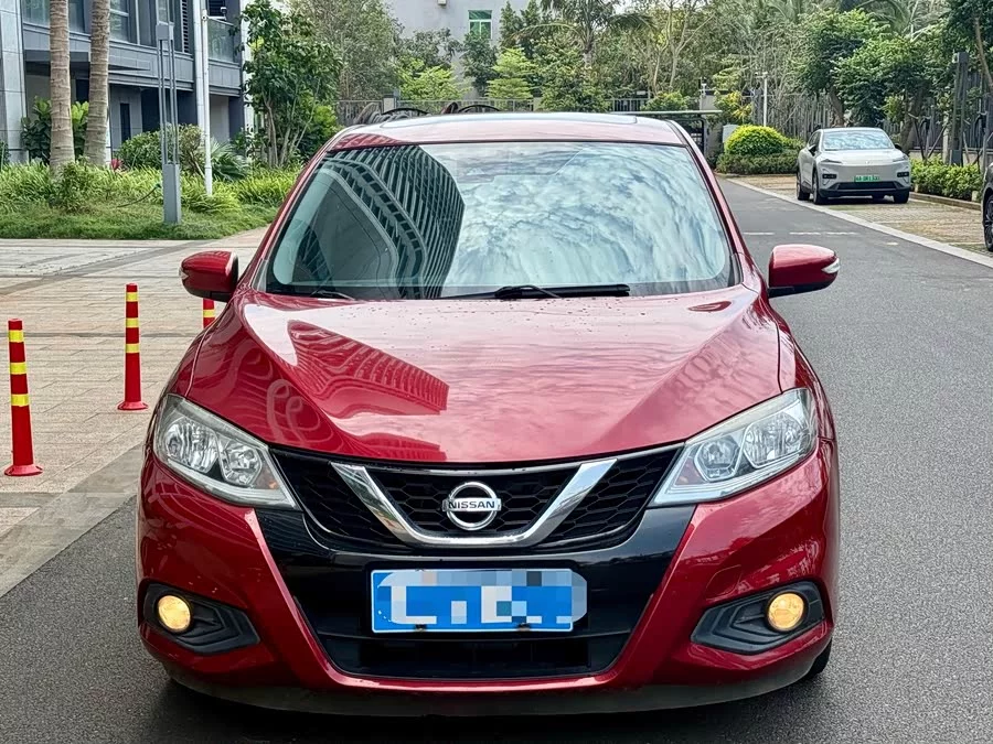 Nissan Tiida