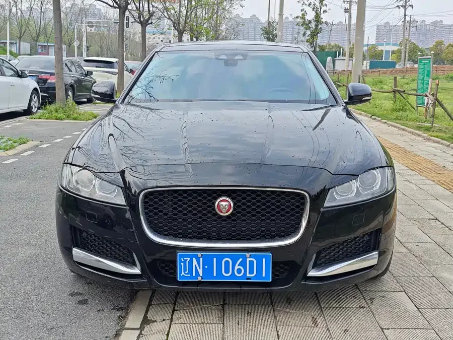 Jaguar XFL