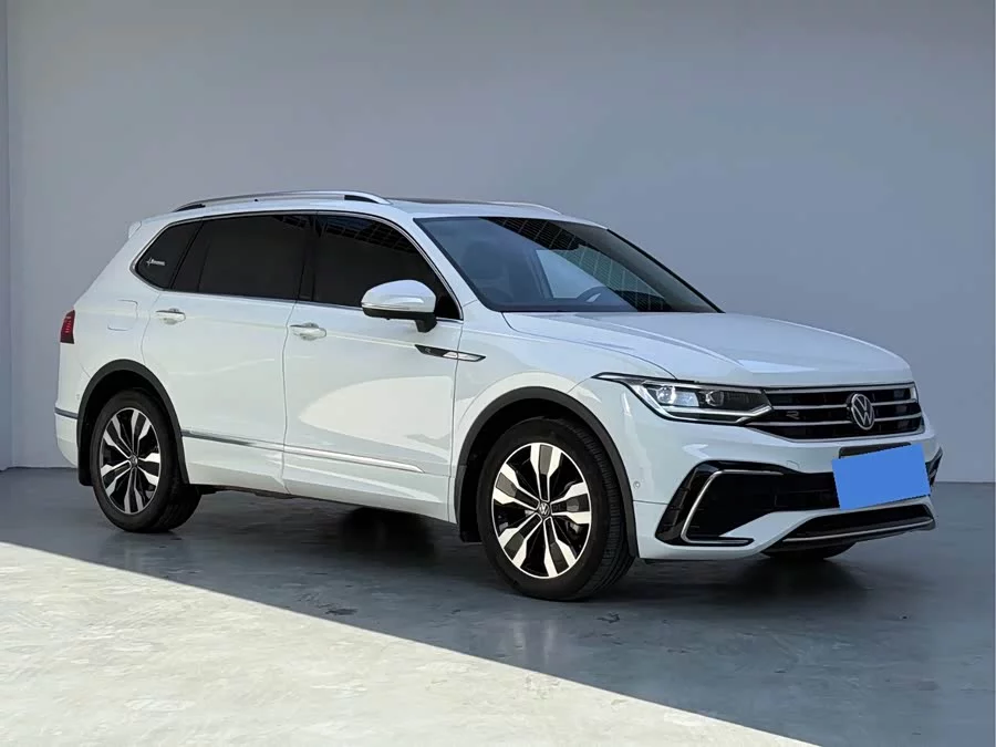 Volkswagen Tiguan L