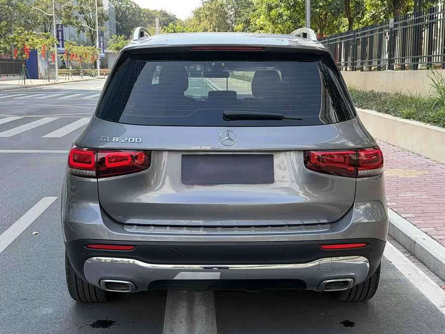 Mercedes Benz GLB