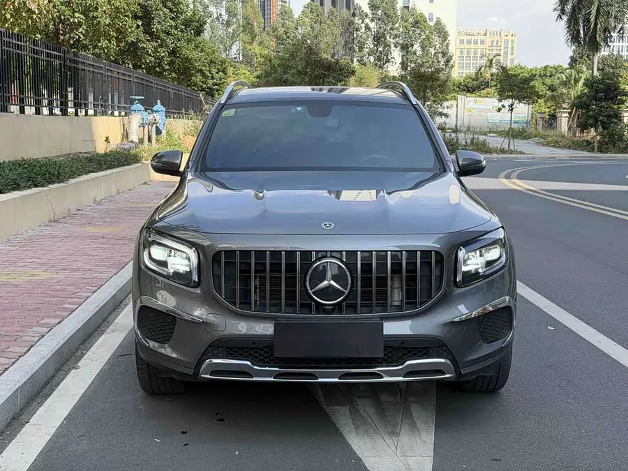 Mercedes Benz GLB