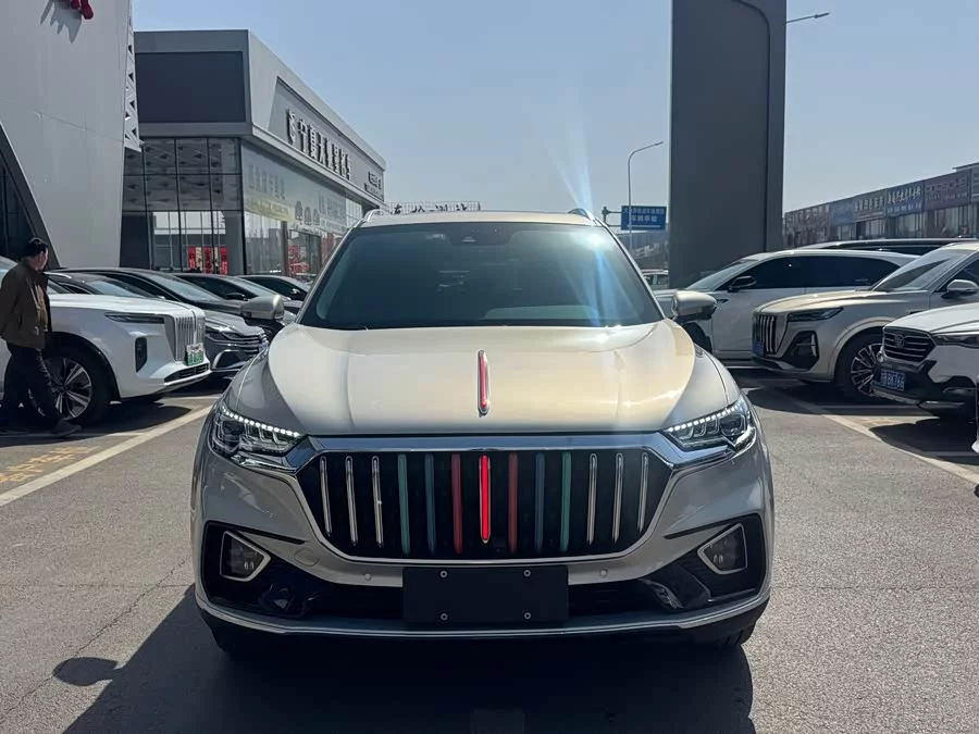 Hongqi HS5