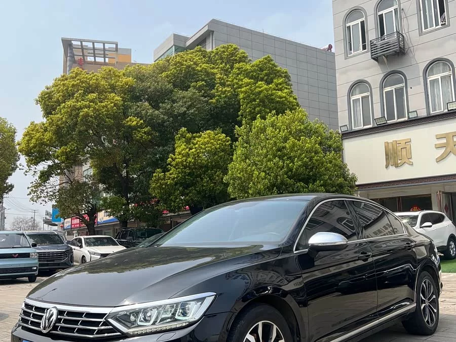 Volkswagen Magotan