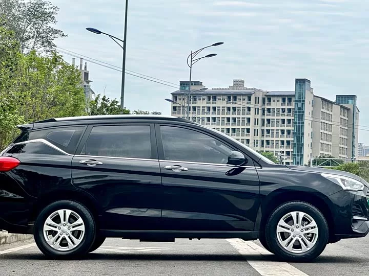 Haval M6