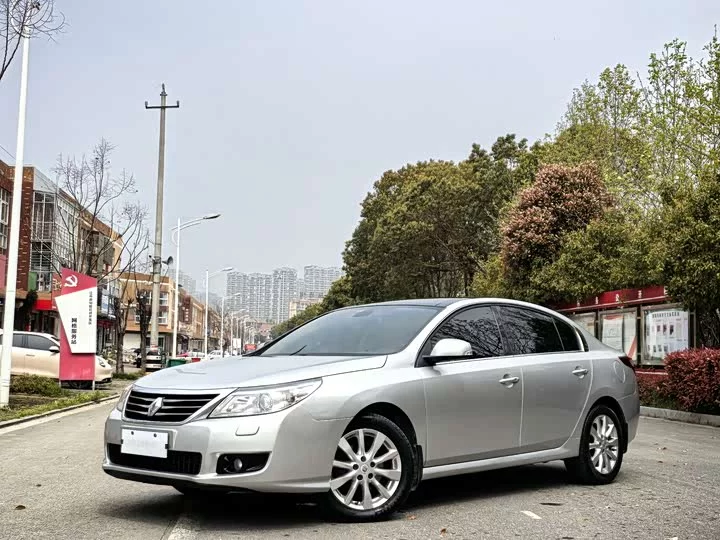 Renault latitude