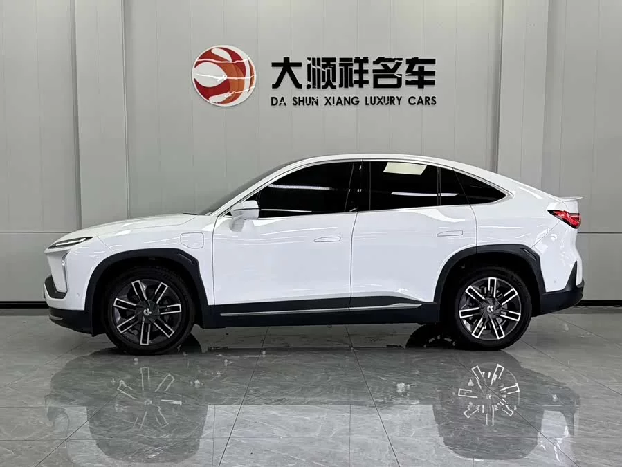 NIO EC6
