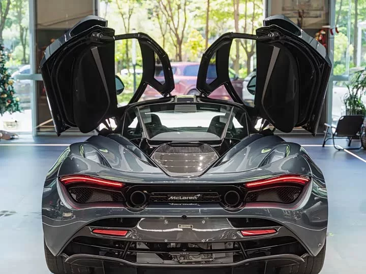 McLaren 720S