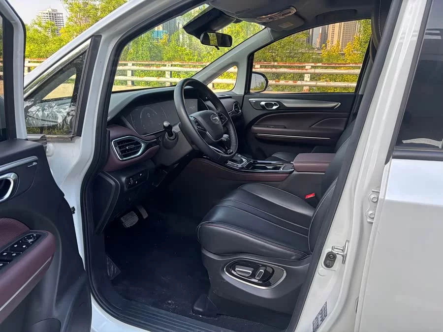 GAC Trumpchi M6