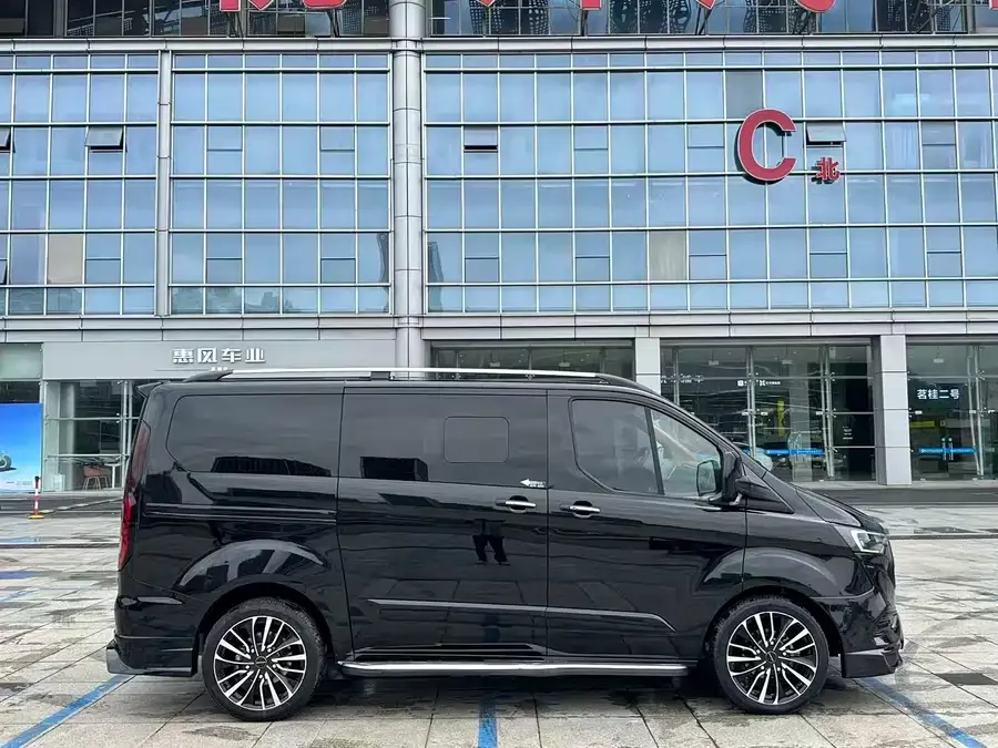 Watsonwell Ford Black Knight