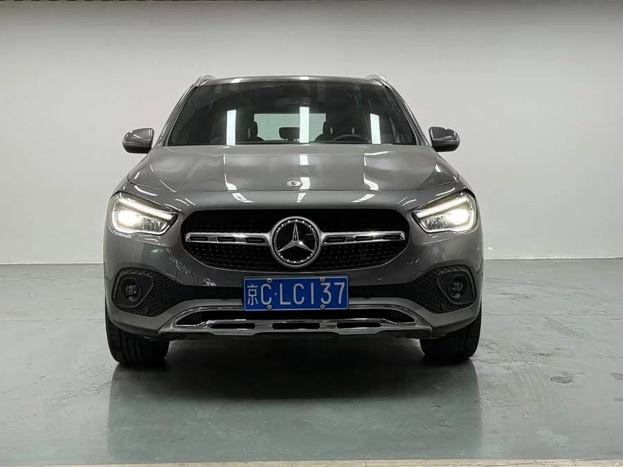 Mercedes Benz GLA