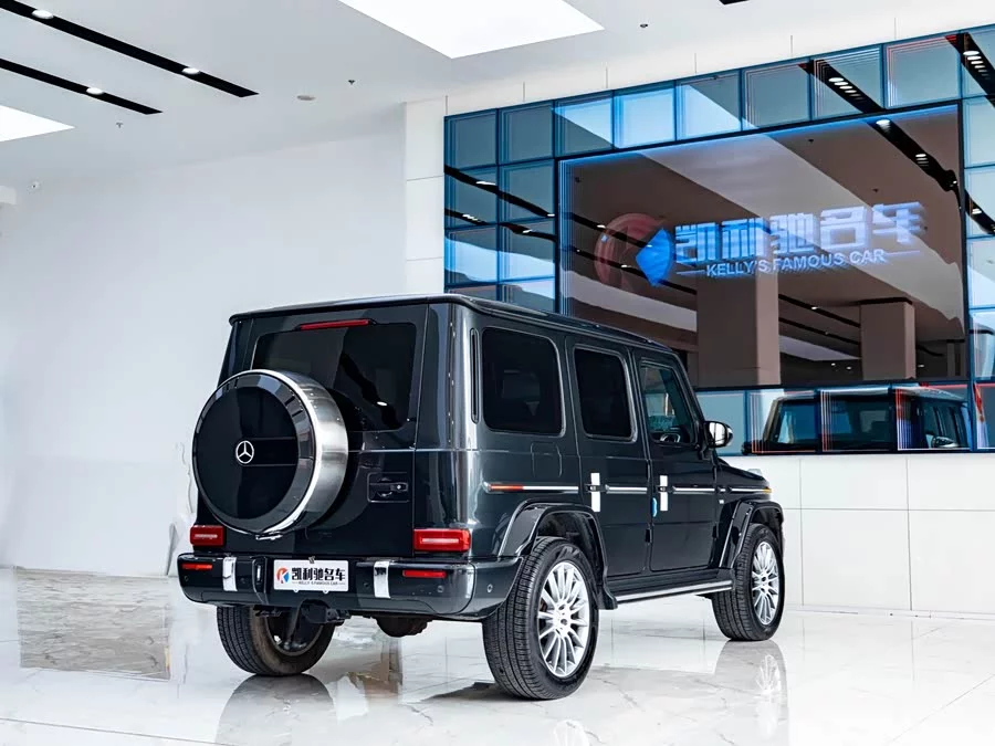 Mercedes Benz G-rated