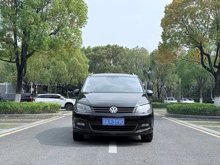 Volkswagen Sharon