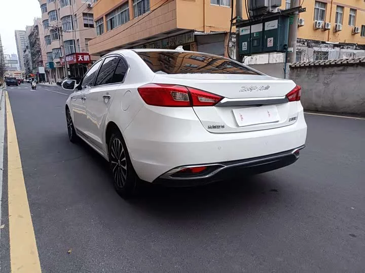 Zotye Z500