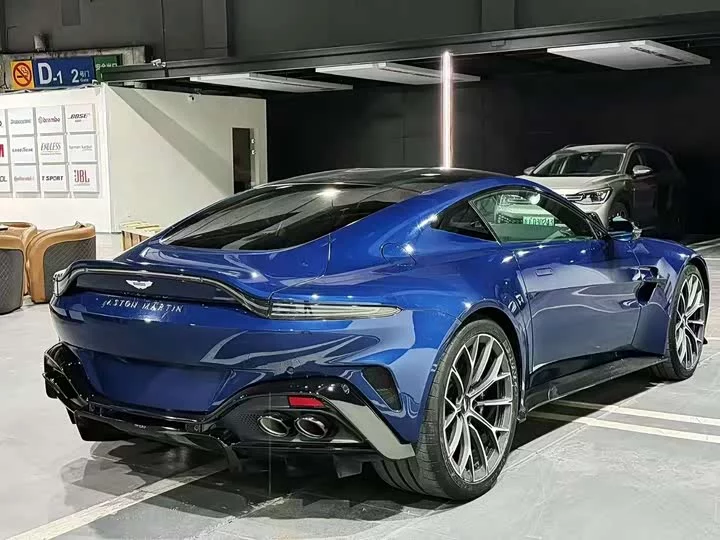 Aston Martin V8 Vantage