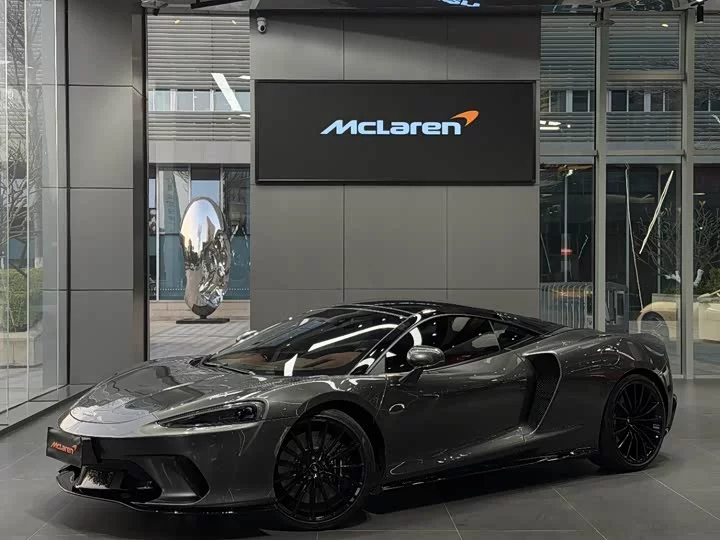 McLaren GT