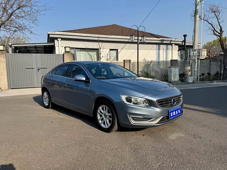 Volvo S60