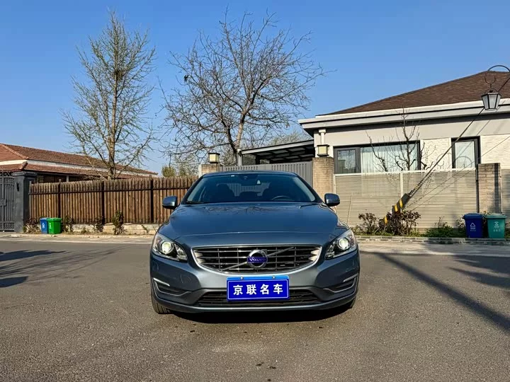 Volvo S60