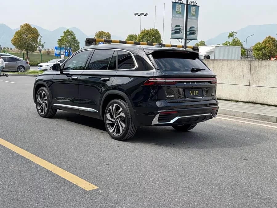 Geely Xingyue L