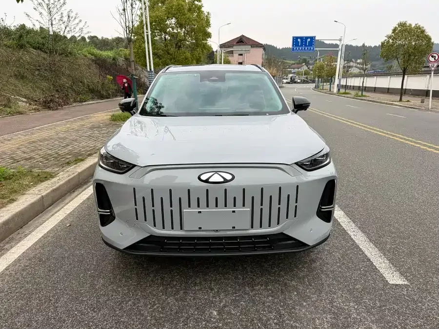 Chery Fengyun T9