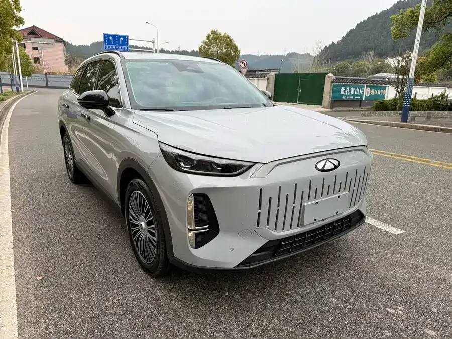 Chery Fengyun T9