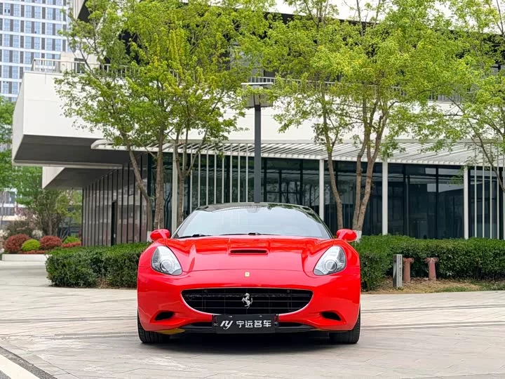ferrari California T