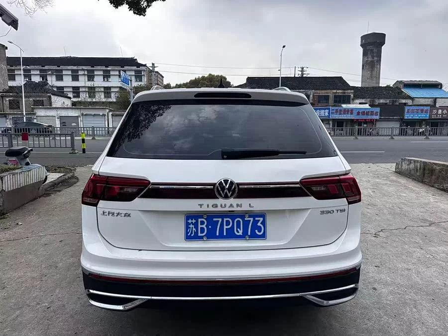 Volkswagen Tiguan L