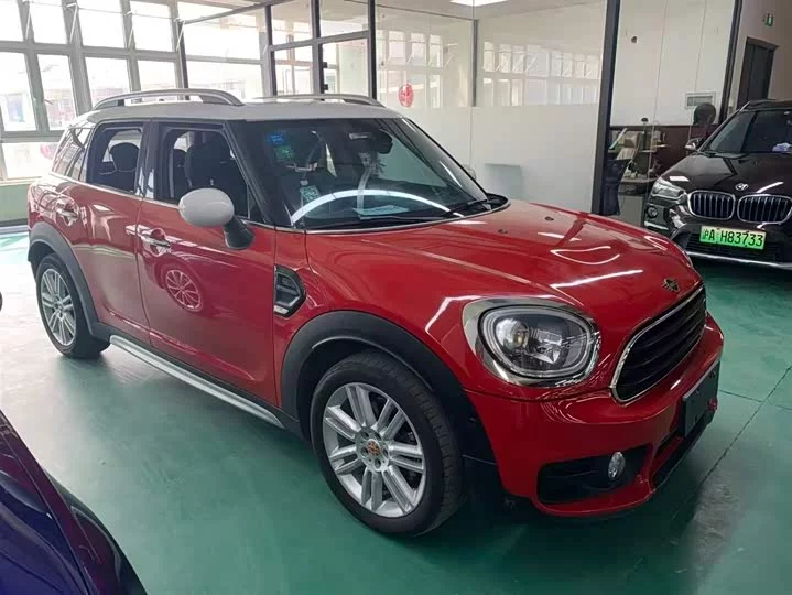 MINI COUNTRYMAN