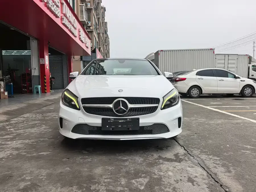 Mercedes-Benz Grade A