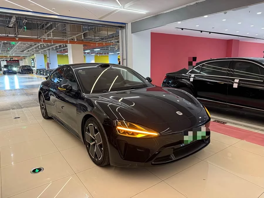 Xiaomi SU7