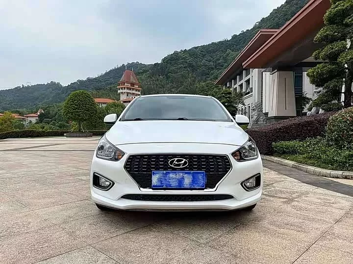 Hyundai Rena