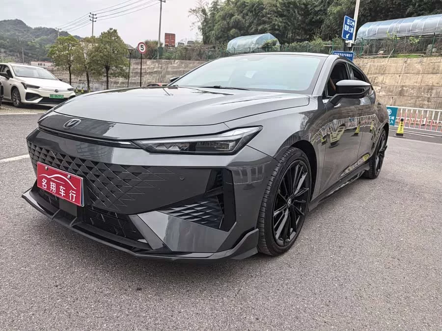 Changan UNI-V