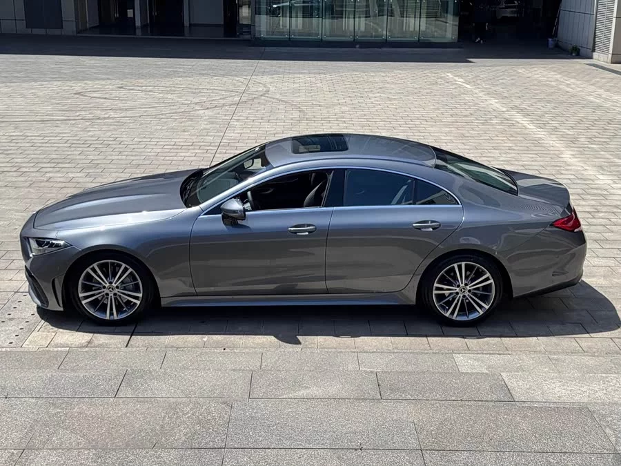 Mercedes Benz CLS
