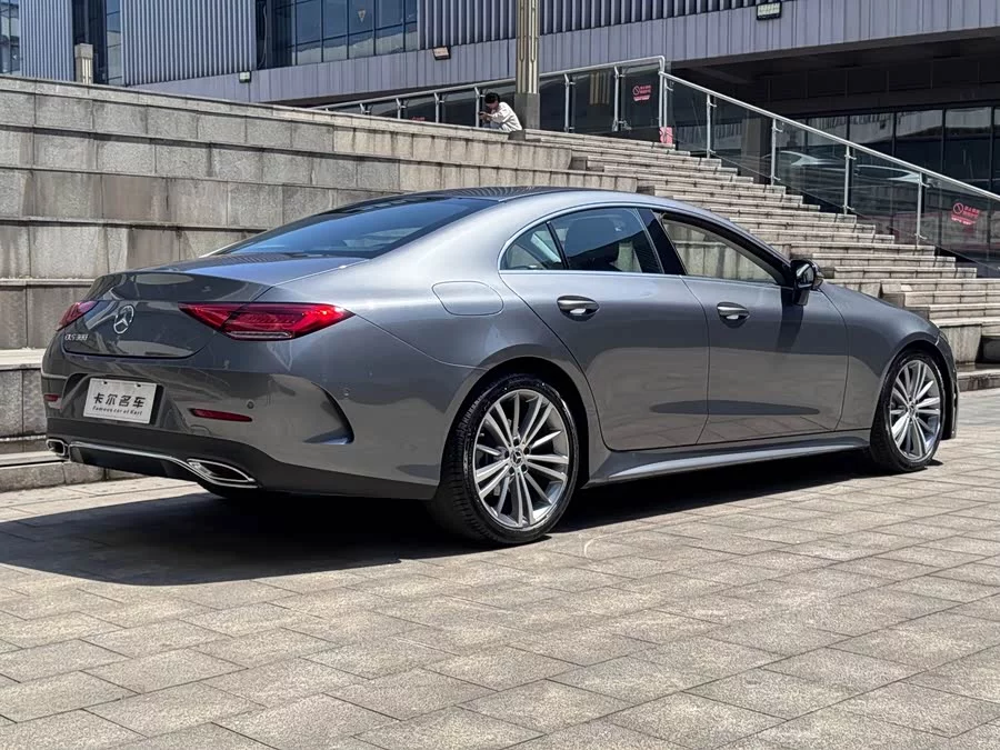 Mercedes Benz CLS