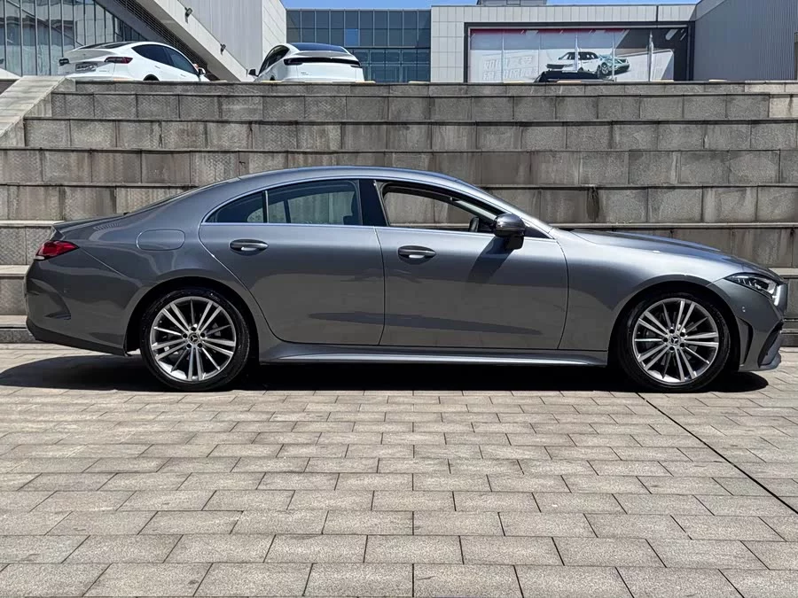 Mercedes Benz CLS