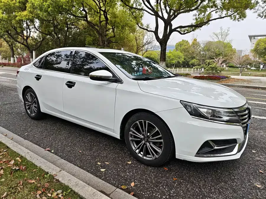 Roewe i6 Classic
