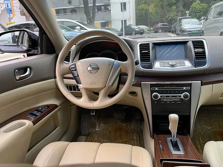 Nissan Teana