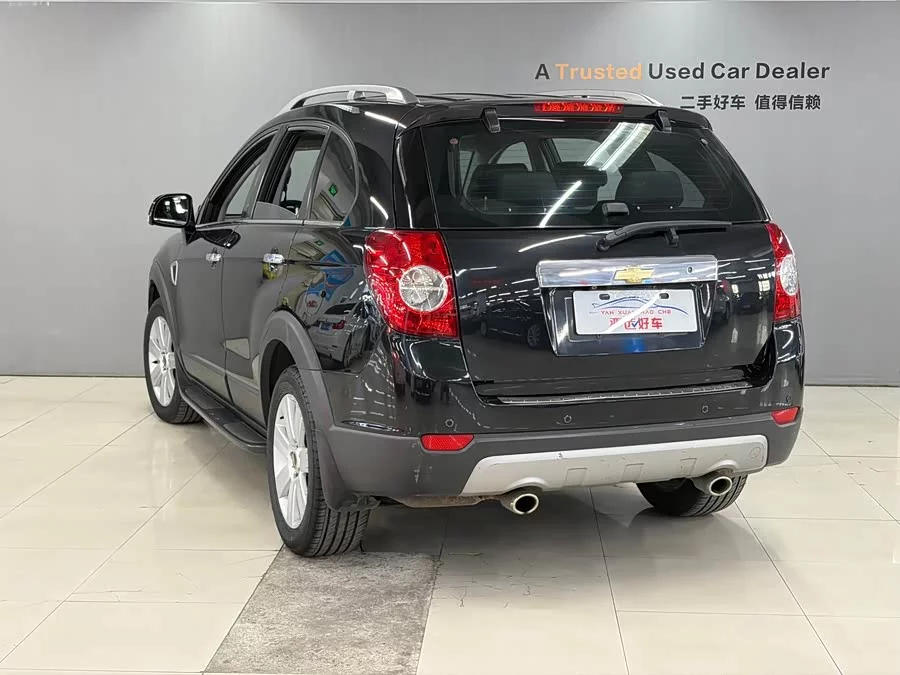 Chevrolet Captiva (imported)