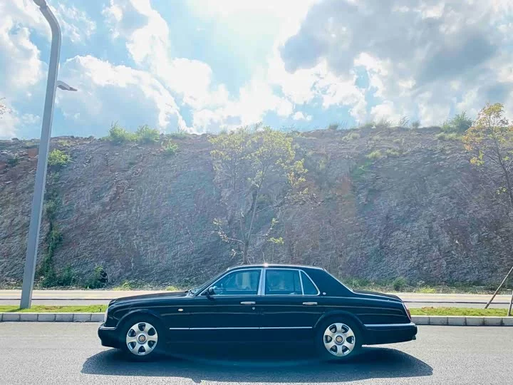 Bentley Elegant