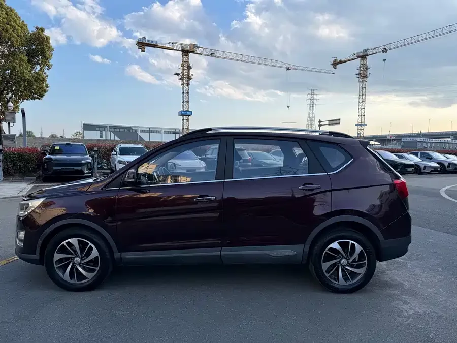 Baojun 560