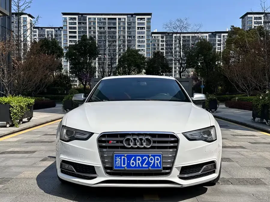 Audi S5