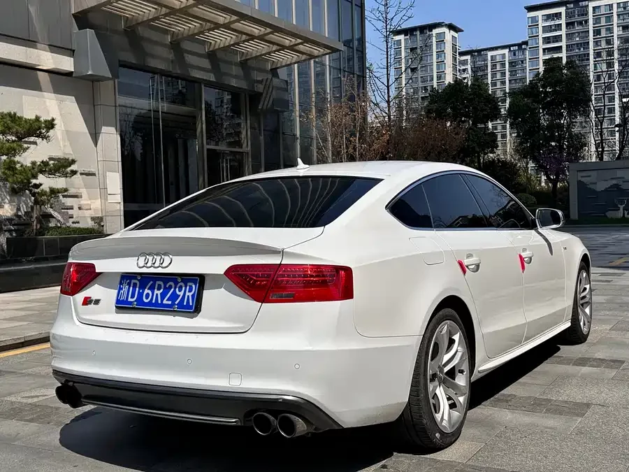 Audi S5