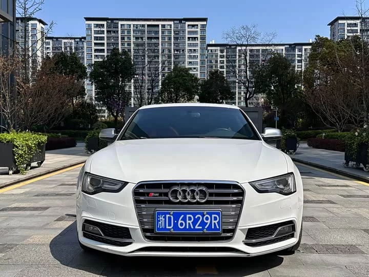 Audi S5