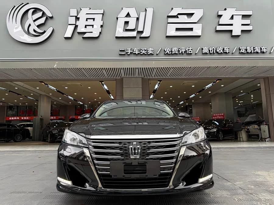 Toyota crown