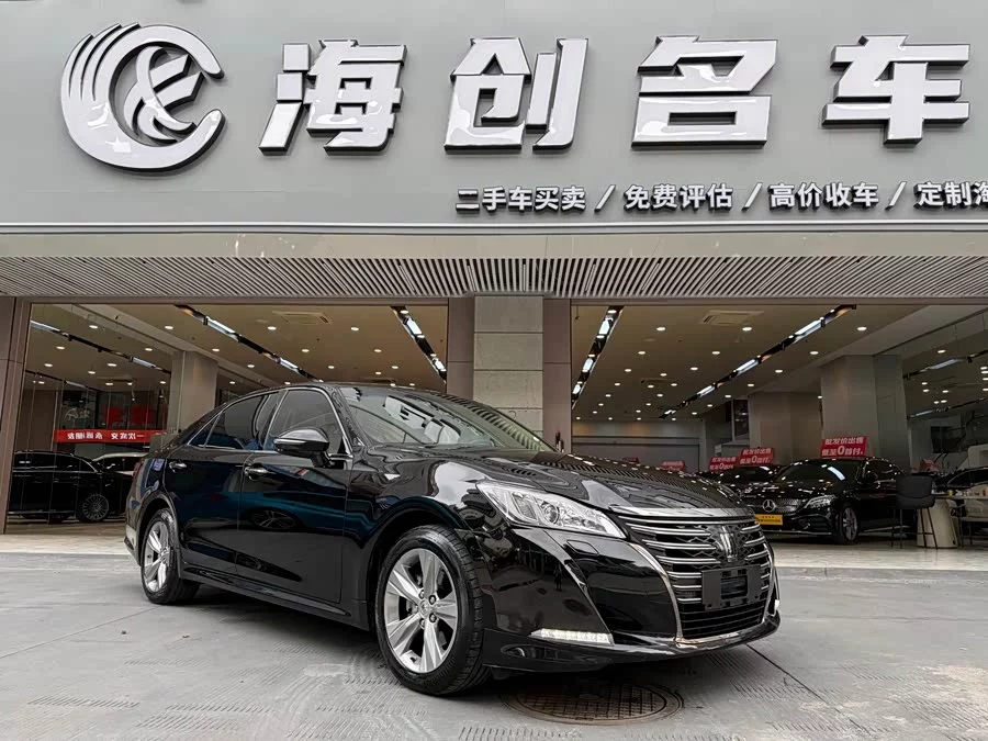 Toyota crown
