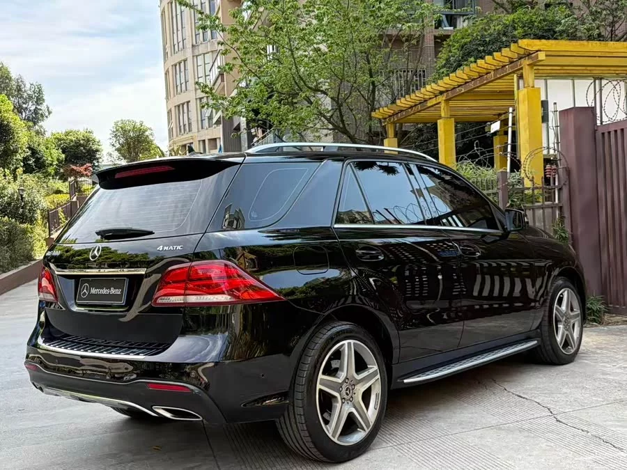 Mercedes Benz GLE (Imported)