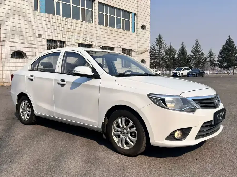 Changan Yuexiang V3