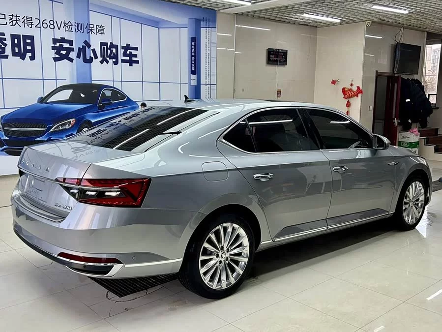 Skoda SuperB