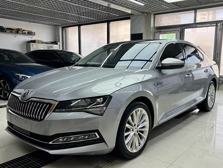 Skoda SuperB